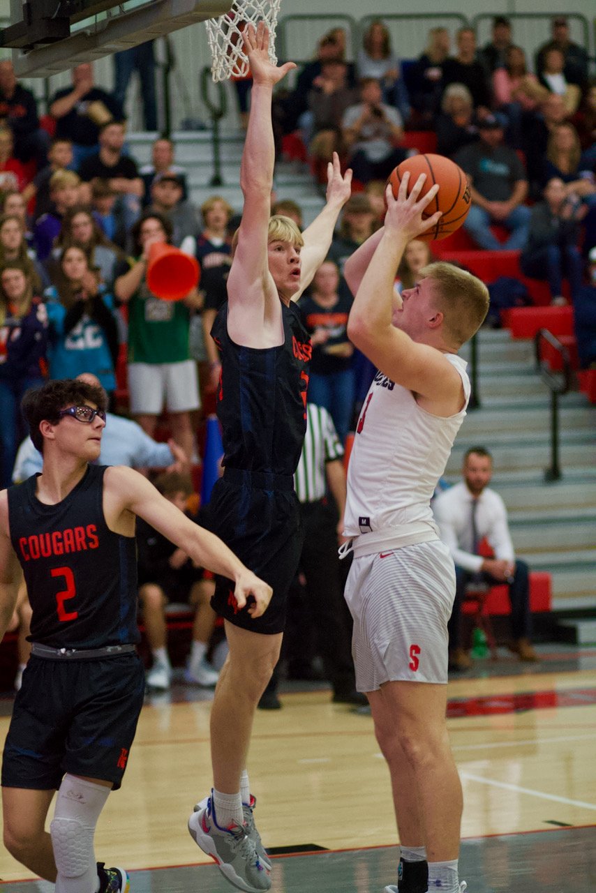 Carson Chadd recorded a double-double with 14 points and 15 rebounds.